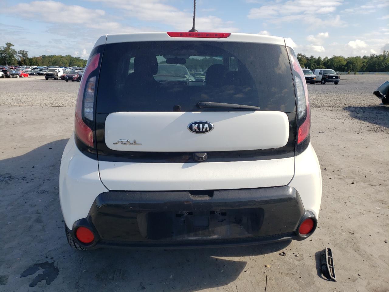 KNDJP3A52G7269565 2016 Kia Soul +