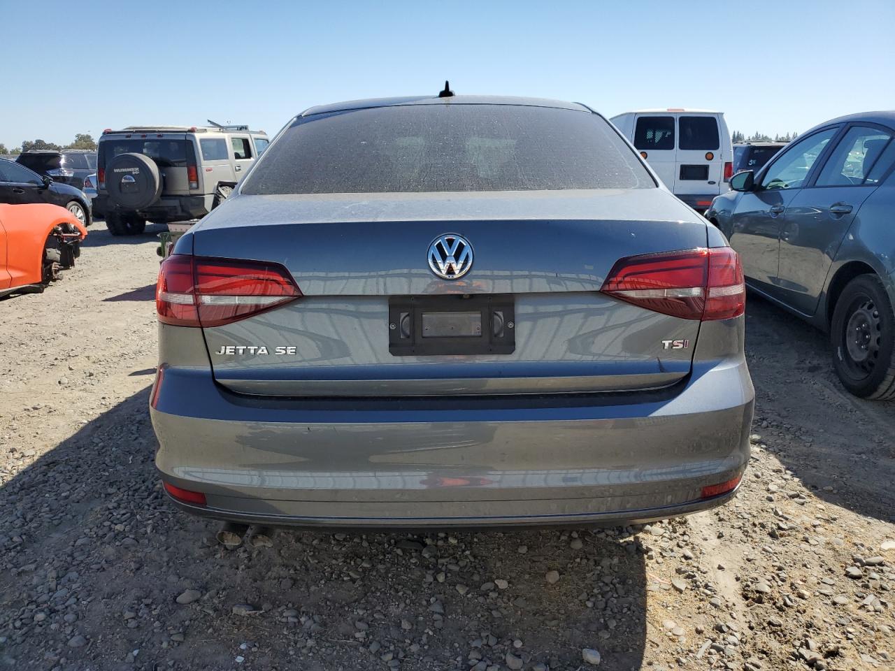 3VWDB7AJXHM366355 2017 Volkswagen Jetta Se