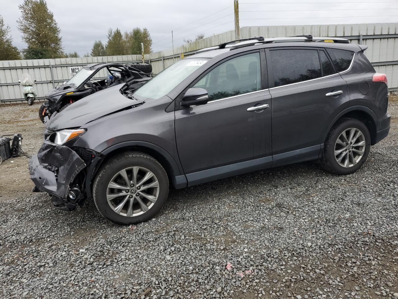 2T3DFREV9HW586990 2017 TOYOTA RAV 4 - Image 1