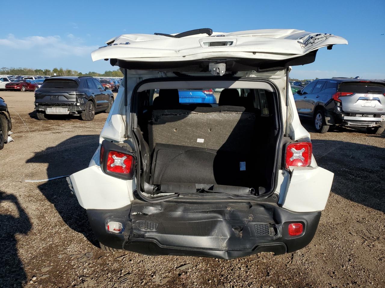 2021 Jeep Renegade - Image 6