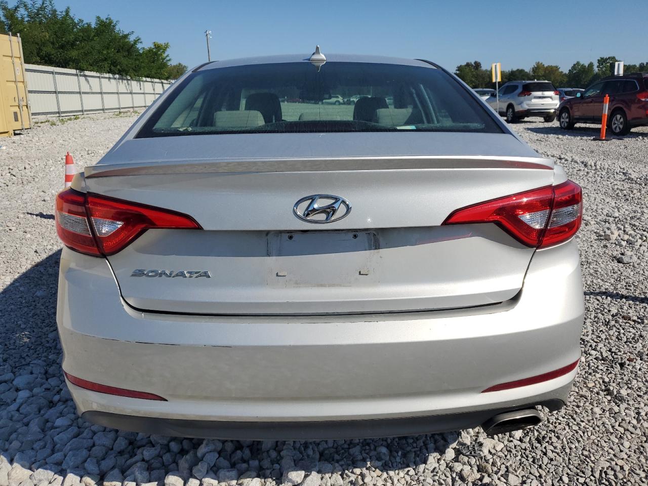 2017 Hyundai Sonata Se VIN: 5NPE24AF0HH467637 Lot: 70445014