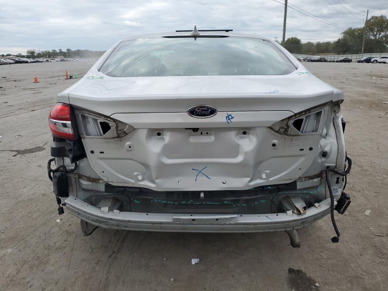 2019 Ford Fusion Se VIN: 3FA6P0LUXKR147438 Lot: 71768564