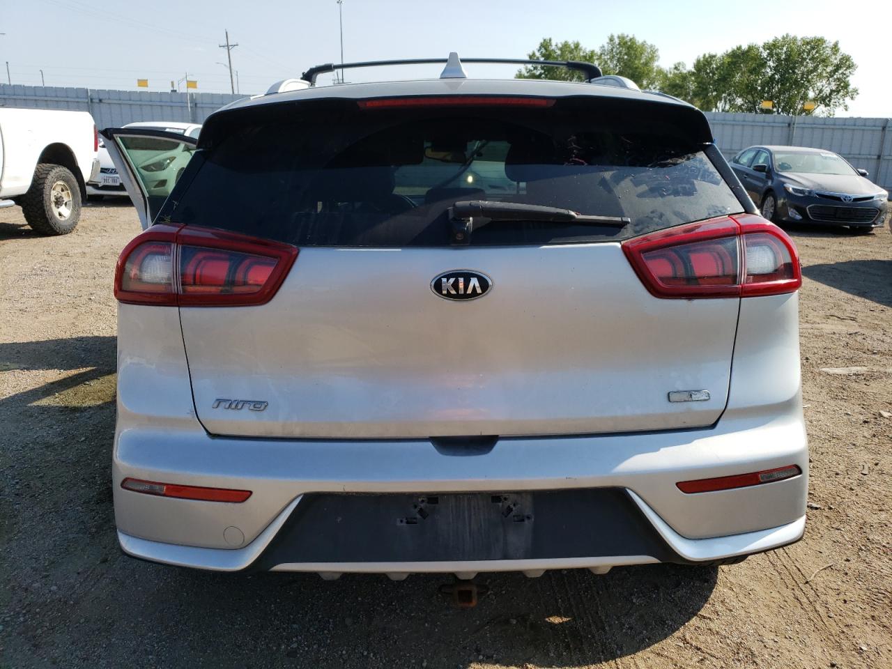 2018 Kia Niro Ex VIN: KNDCC3LC8J5147215 Lot: 70301884