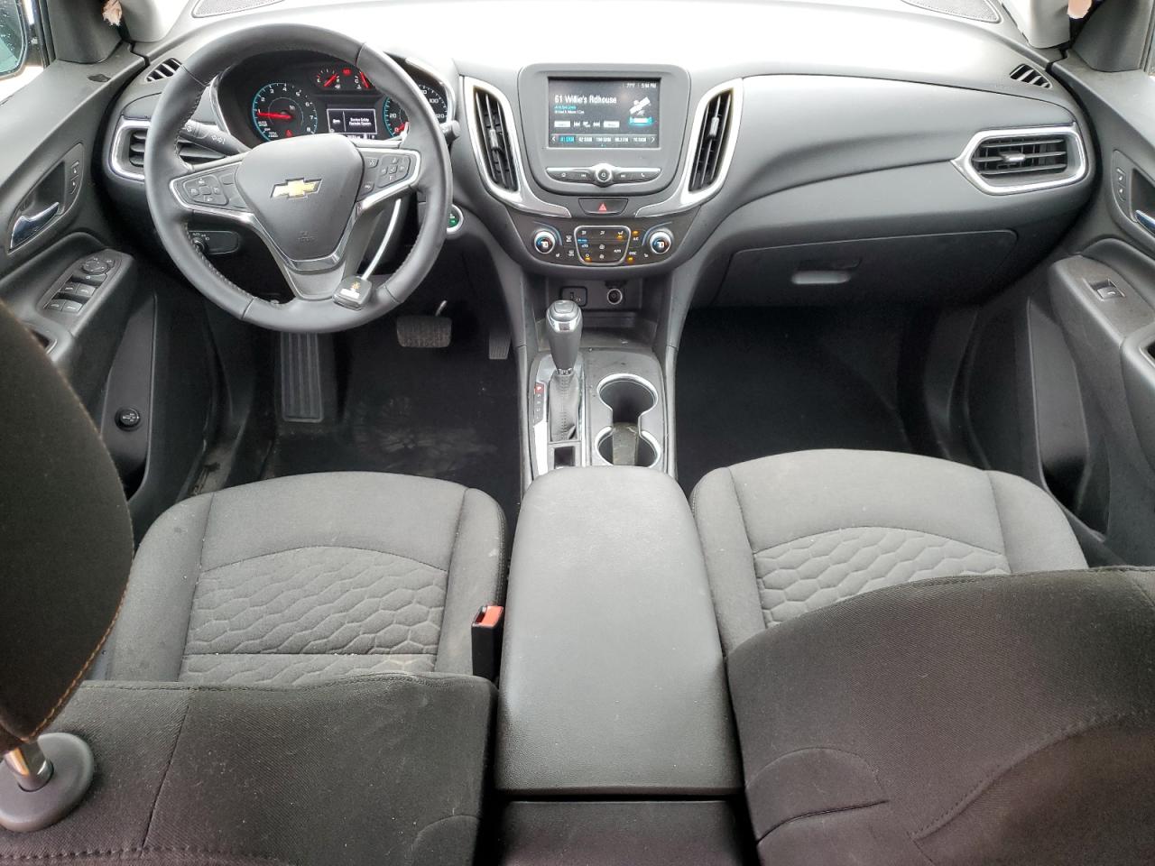 2GNAXJEV8J6165773 2018 Chevrolet Equinox Lt