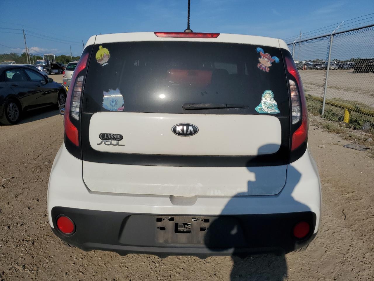 KNDJN2A23J7606399 2018 Kia Soul