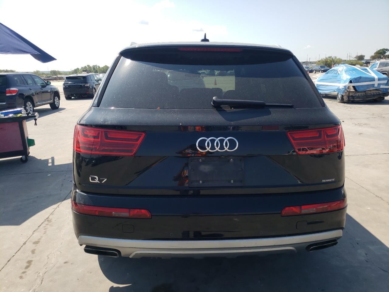 2017 Audi Q7 Premium Plus VIN: WA1LHAF7XHD041377 Lot: 72217374