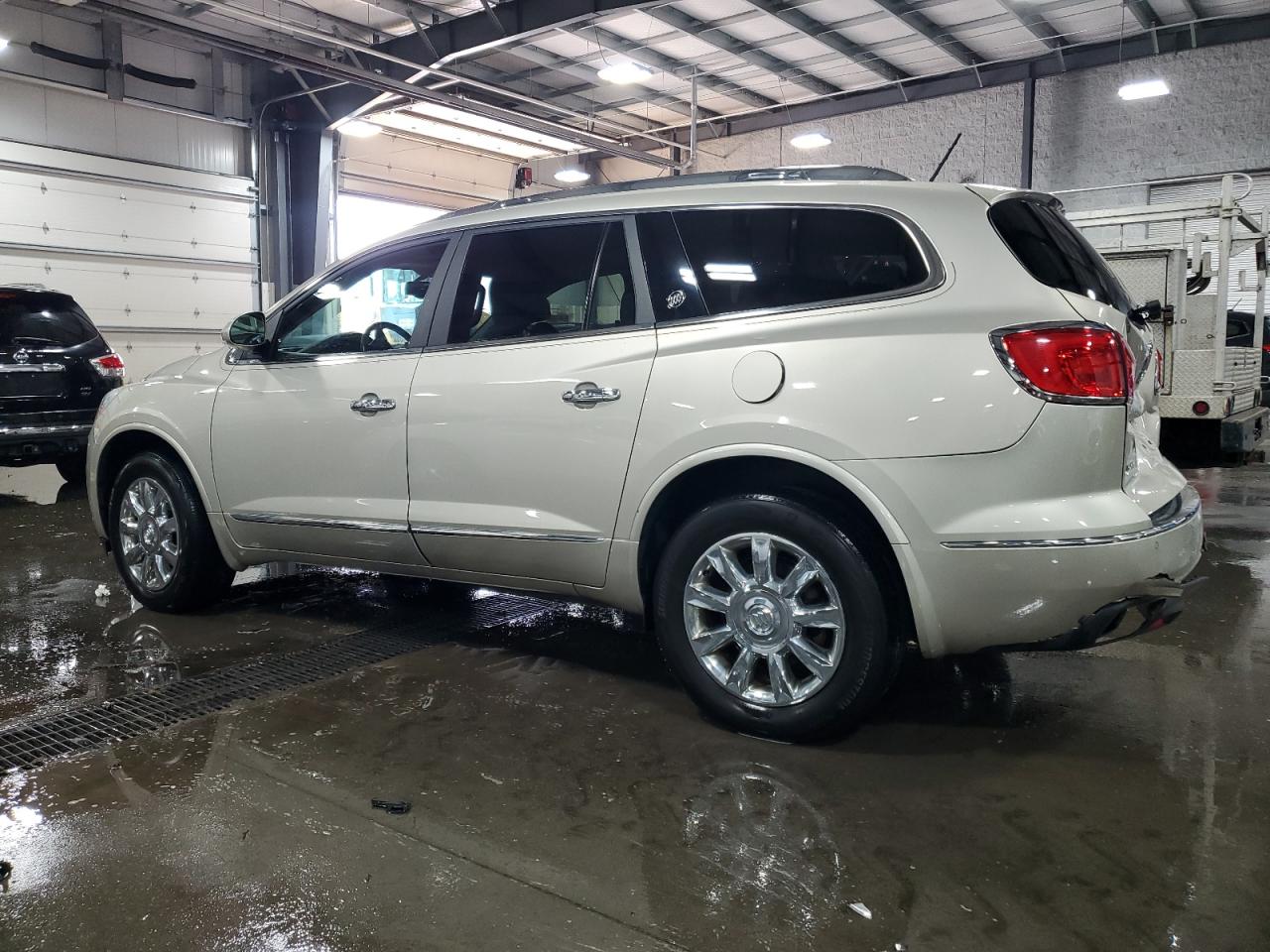 2014 Buick Enclave - Image 2