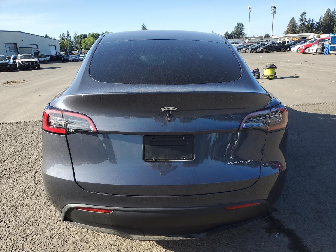 7SAYGDEE6PA119497 2023 Tesla Model Y