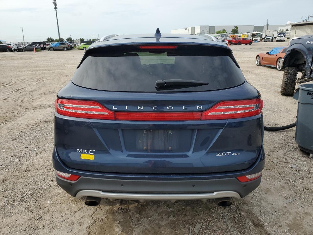 5LMCJ1D97HUL54460 2017 Lincoln Mkc Premiere