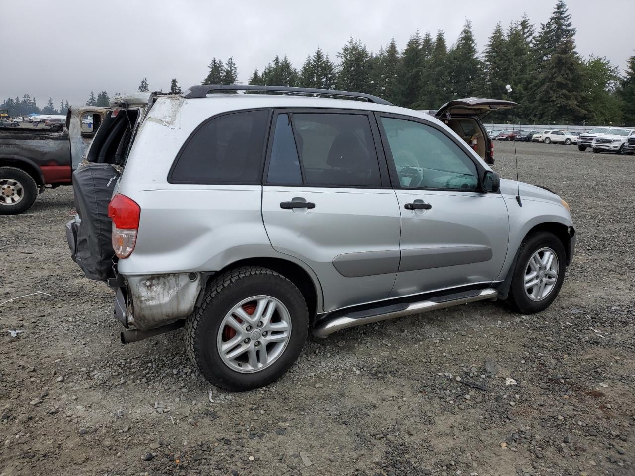 2003 Toyota RAV 4 - Image 3