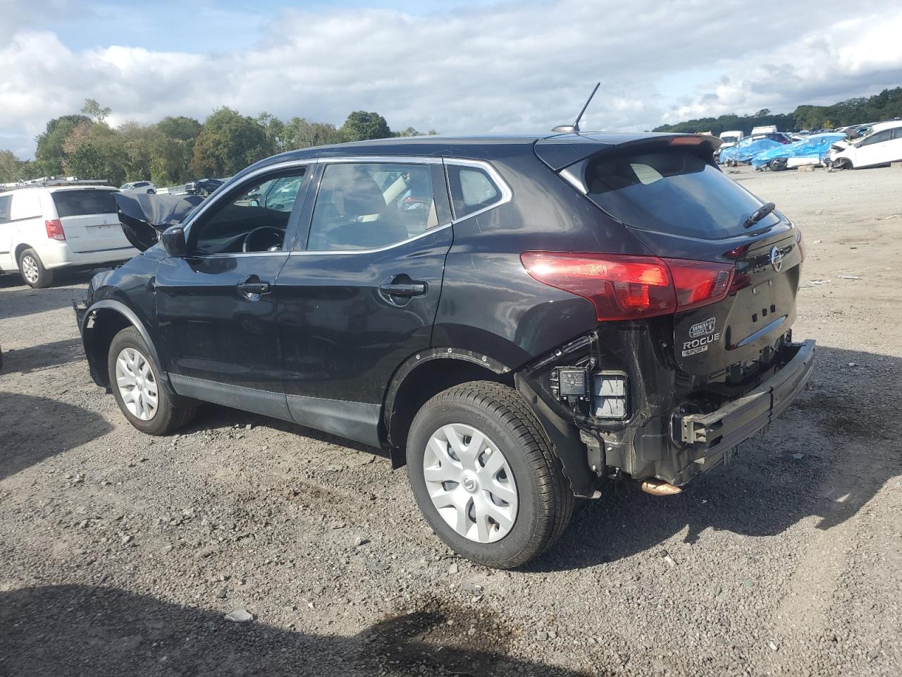 JN1BJ1CR7KW352985 2019 NISSAN ROGUE - Image 2