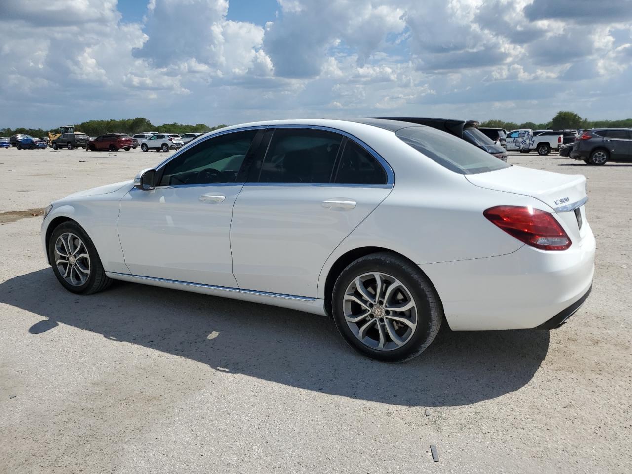 55SWF4KB5FU031266 2015 MERCEDES-BENZ C CLASS - Image 2