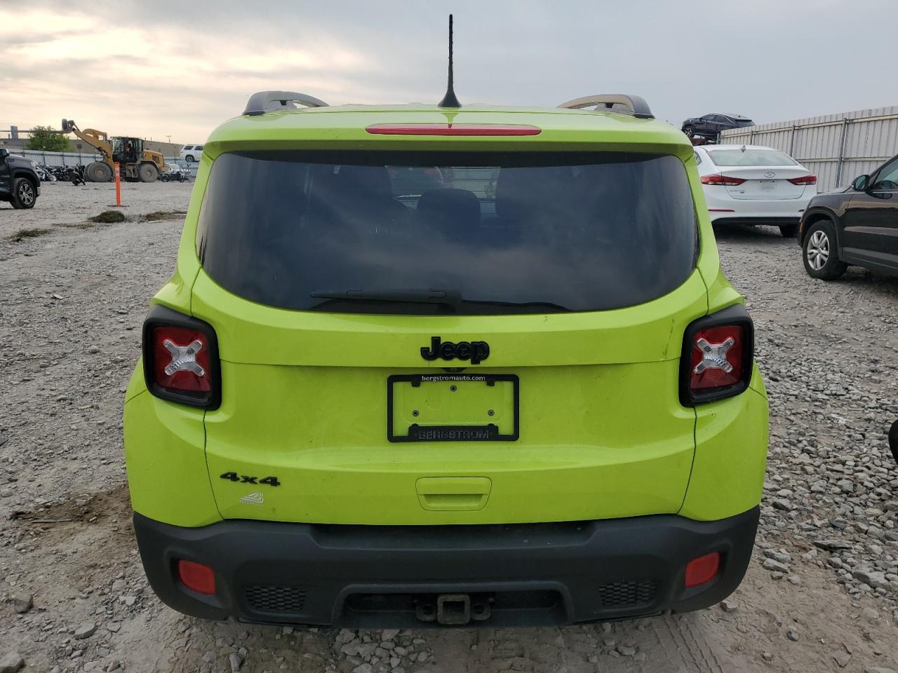 ZACCJBBB9JPJ06069 2018 Jeep Renegade Latitude