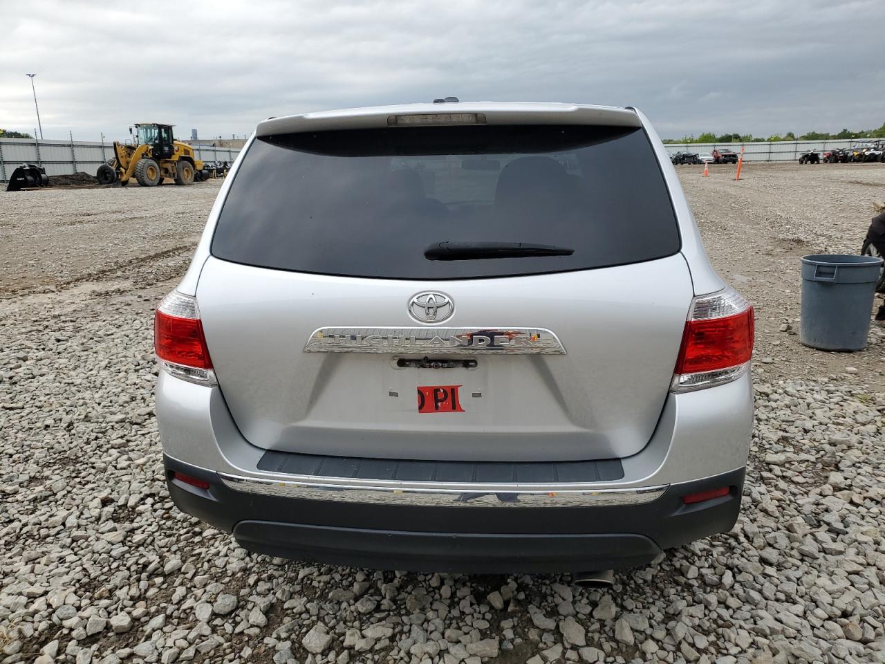 2011 Toyota Highlander Base VIN: 5TDZA3EHXBS014461 Lot: 70311674