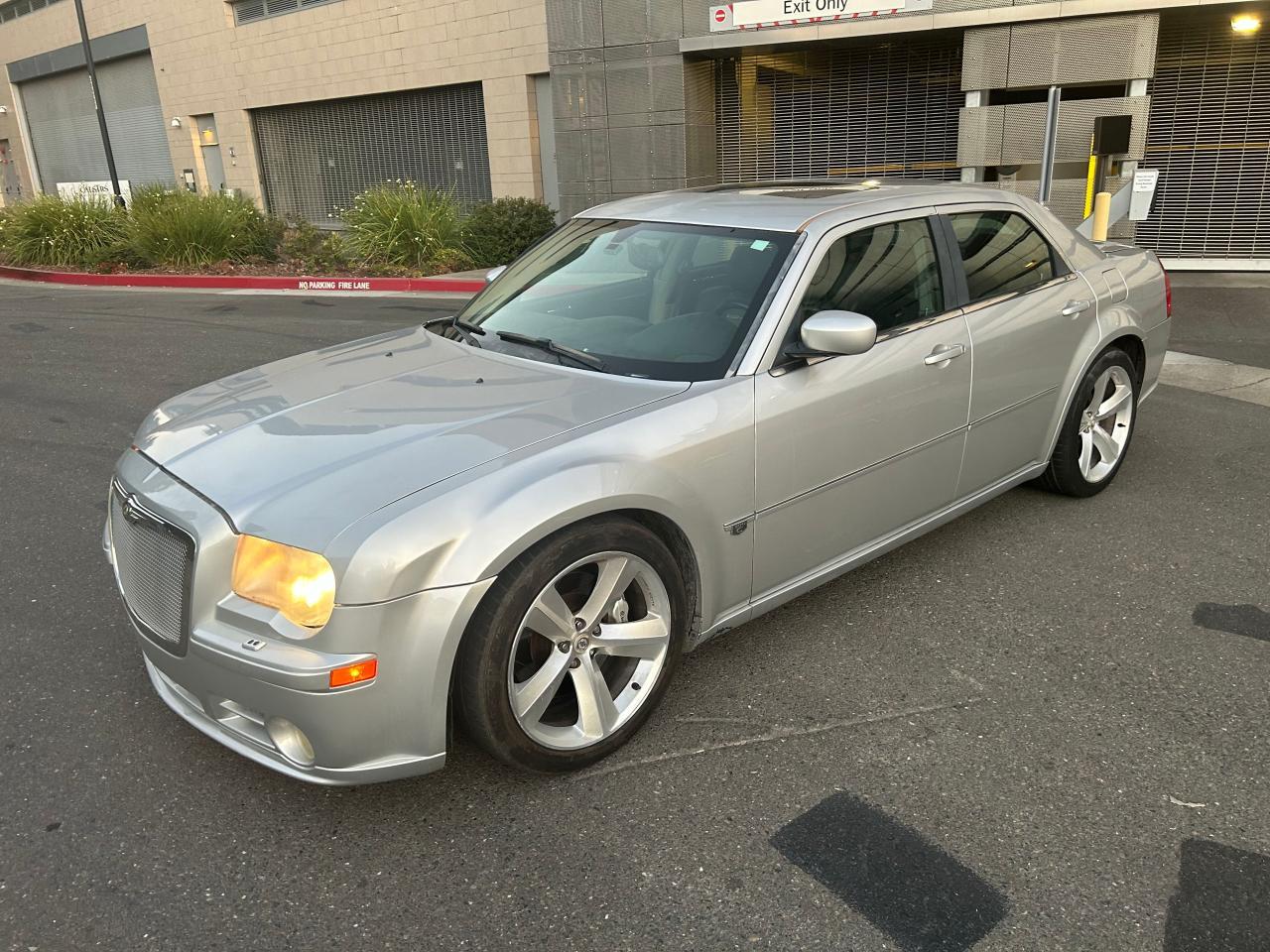 2006 Chrysler 300C Srt-8 VIN: XC3KA73W36H225102 Lot: 72264084