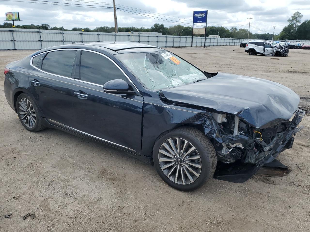 VIN KNALC4J19H5072880 2017 KIA CADENZA no.4