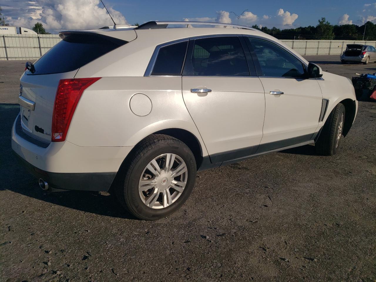 2015 Cadillac SRX - Image 3