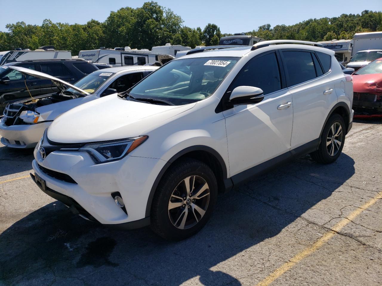 2T3WFREV2GW252873 2016 TOYOTA RAV 4 - Image 1