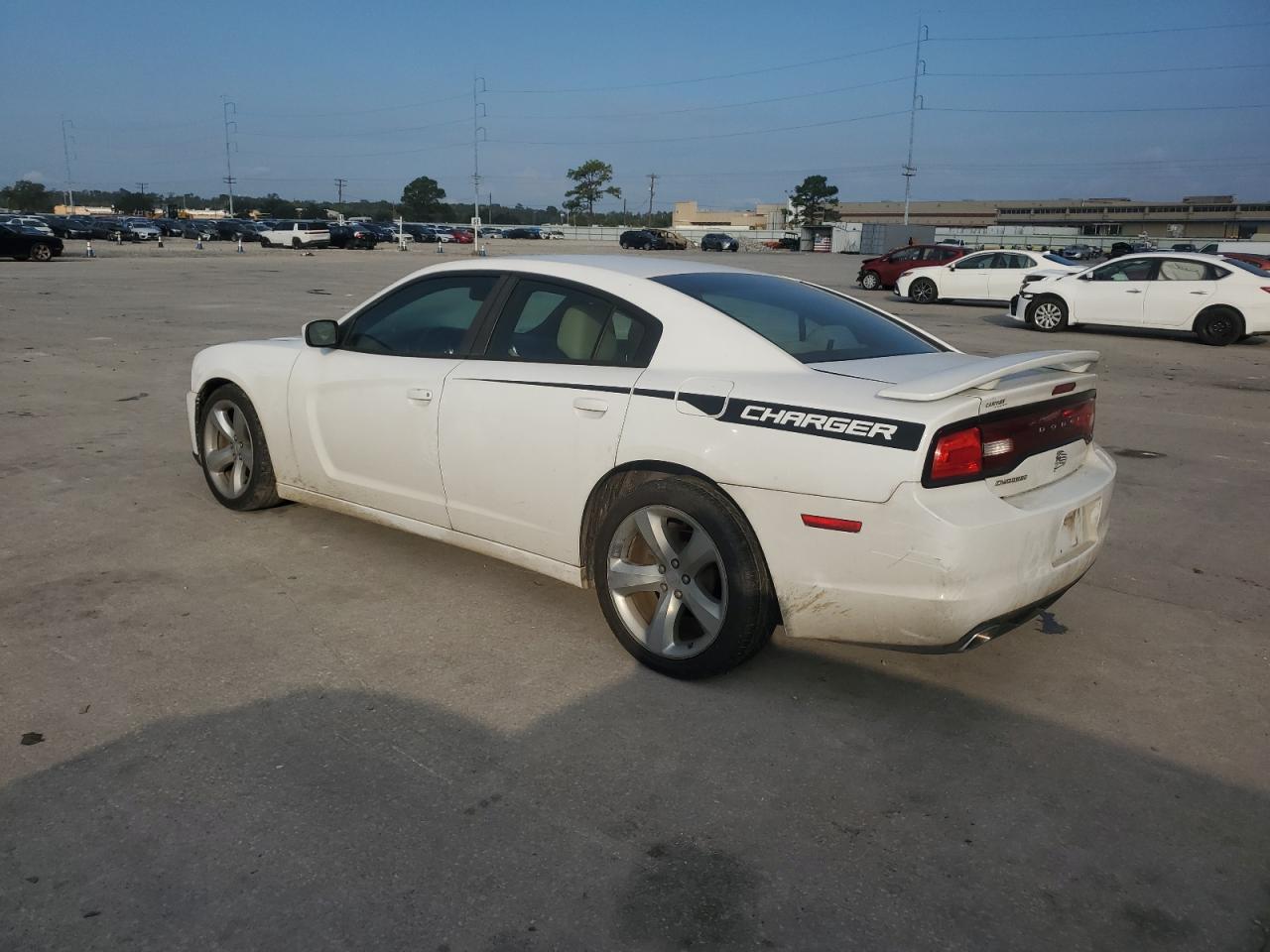 VIN 2C3CDXBG2EH301090 2014 DODGE CHARGER no.2