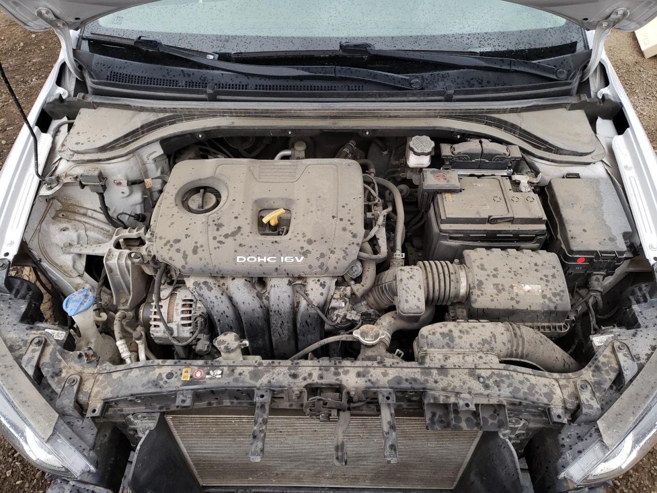 2018 Hyundai Elantra - Image 11