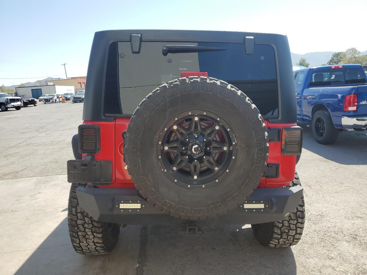 1C4HJWDG7GL135639 2016 Jeep Wrangler Unlimited Sport