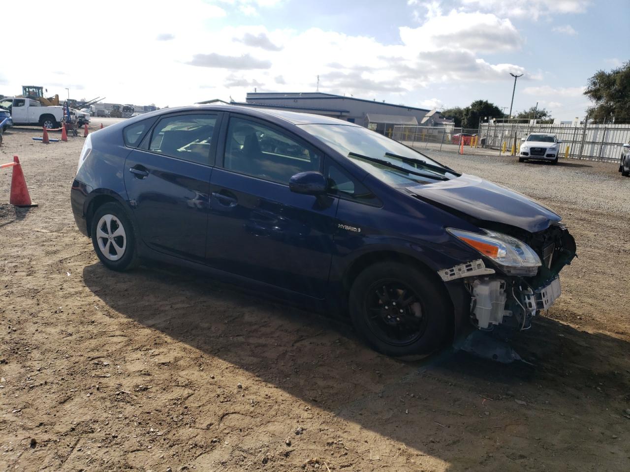 2015 Toyota Prius - Image 4