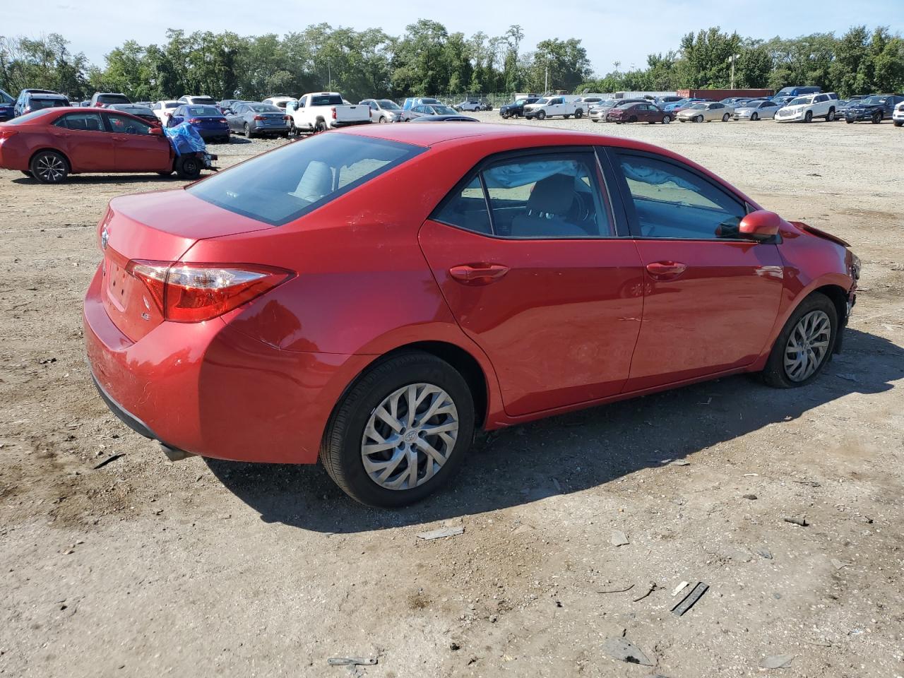 VIN 2T1BURHE7JC049446 2018 TOYOTA COROLLA no.3