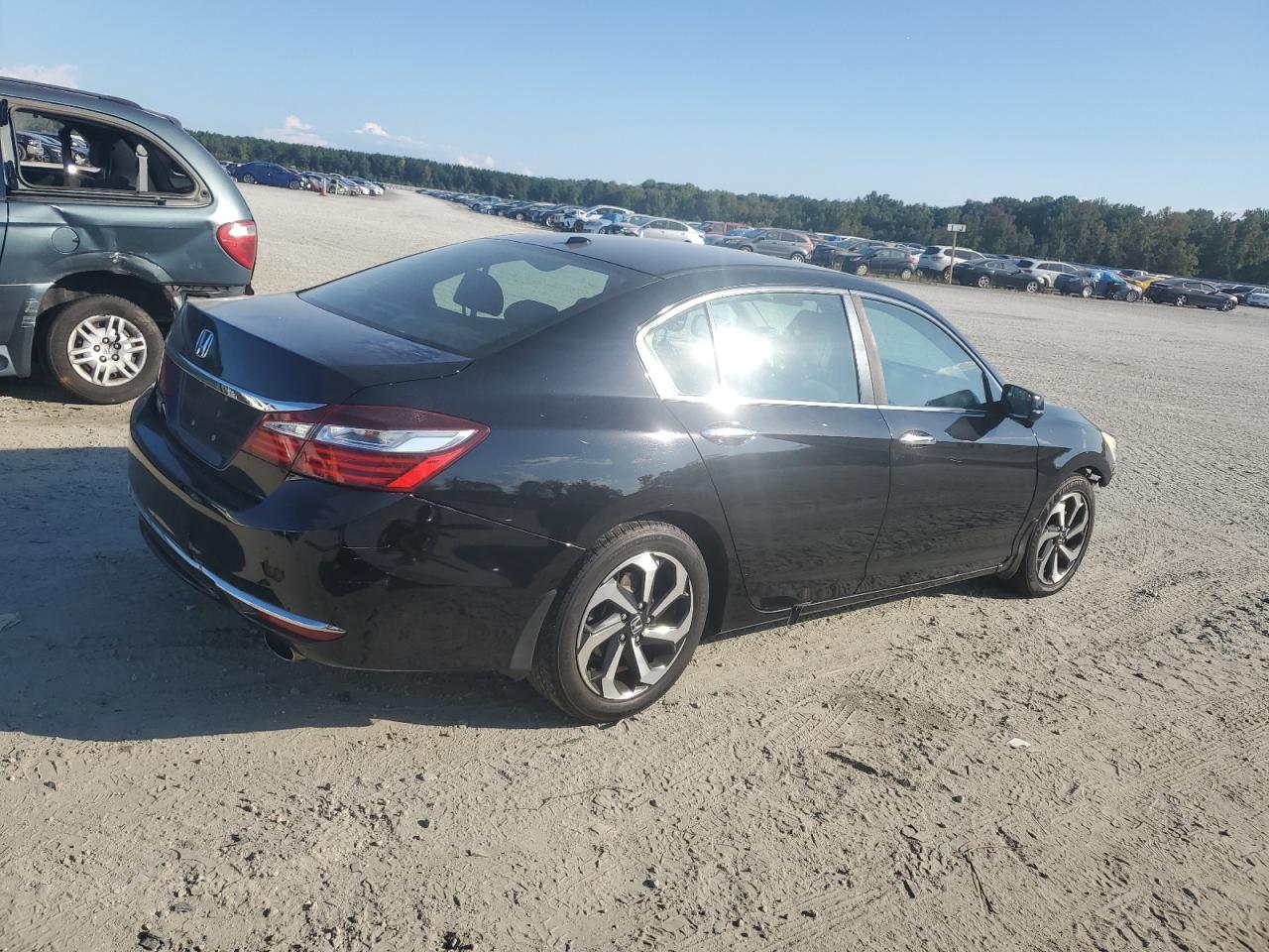 2016 Honda Accord - Image 3