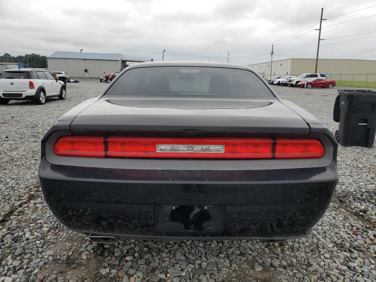 2014 Dodge Challenger Sxt VIN: 2C3CDYAG3EH195305 Lot: 70958424