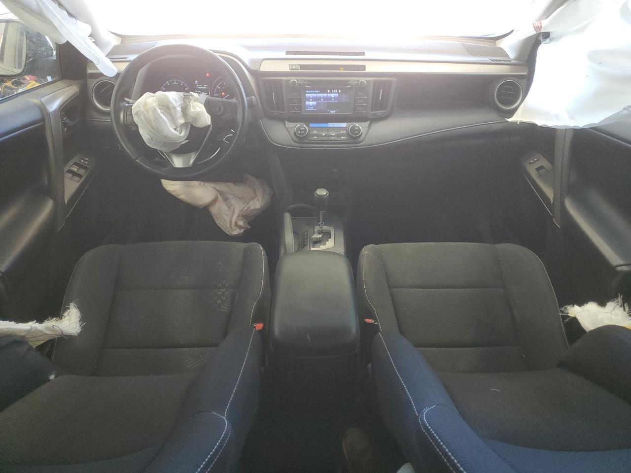 2T3RFREV7JW792725 2018 Toyota Rav4 Adventure
