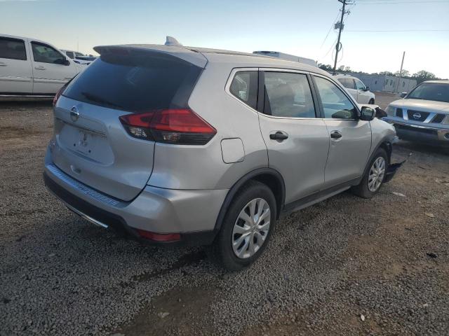  NISSAN ROGUE 2017 Srebrny
