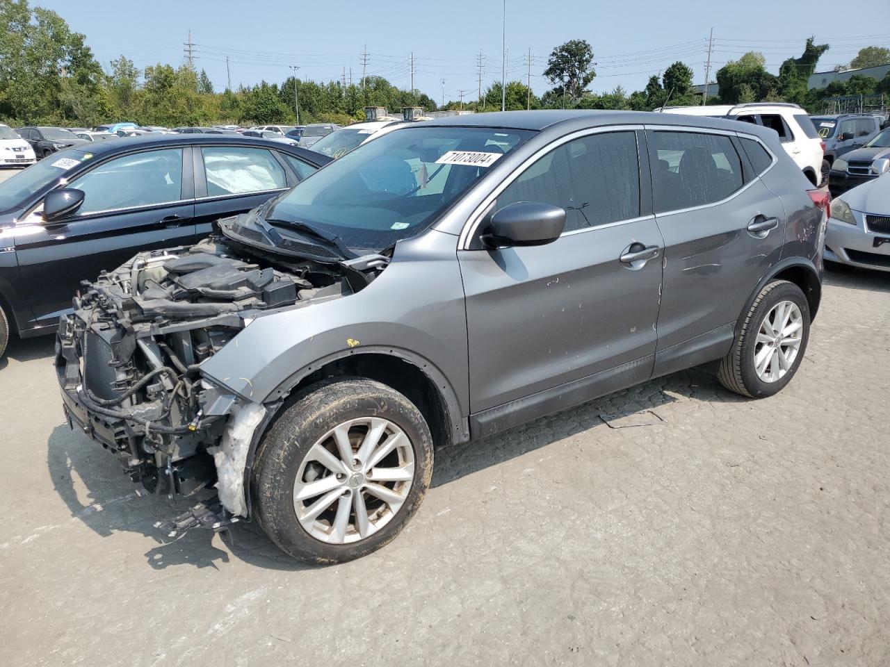 JN1BJ1CP6JW184267 2018 NISSAN ROGUE - Image 1