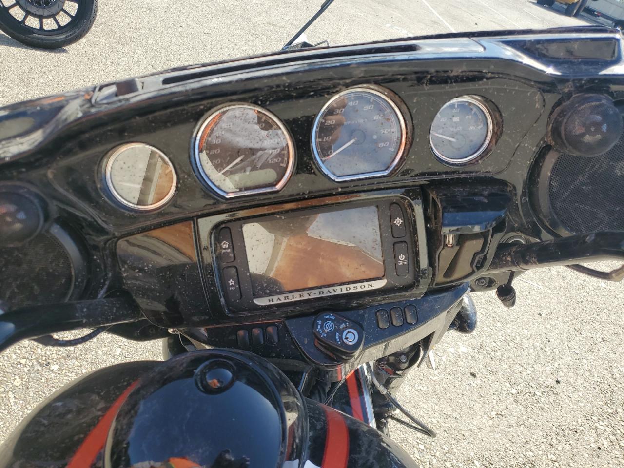 2018 Harley-Davidson Flhxs Street Glide Special VIN: 1HD1KRC37JB655205 Lot: 70831854