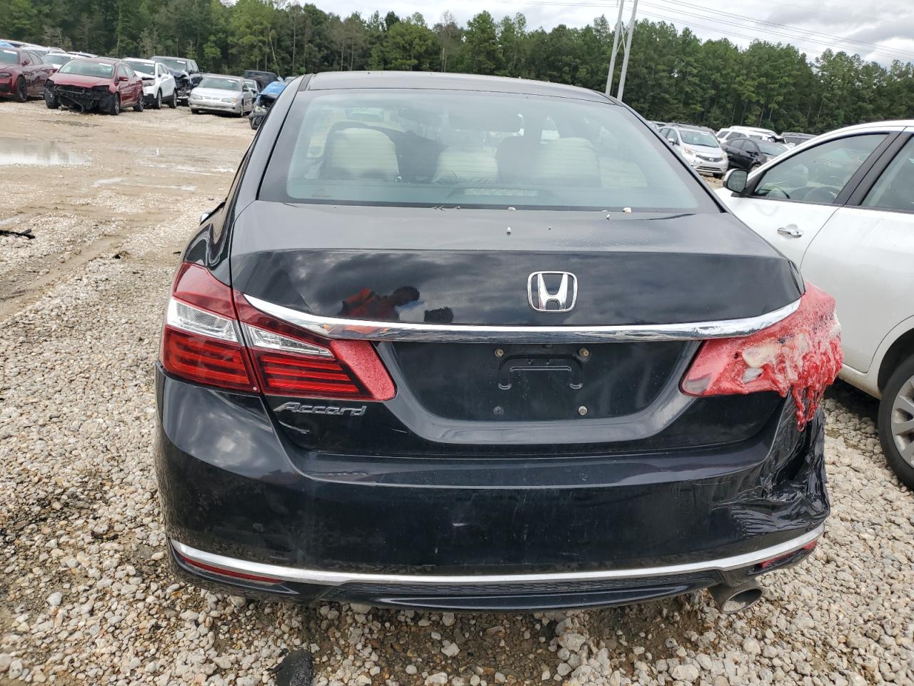 1HGCR2F31HA000886 2017 Honda Accord Lx