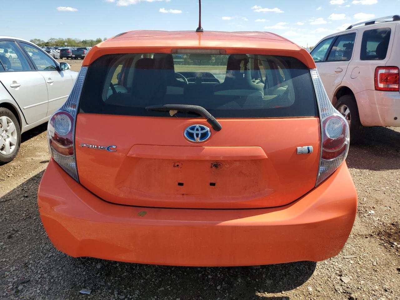 2013 Toyota Prius C VIN: JTDKDTB33D1042734 Lot: 71849454