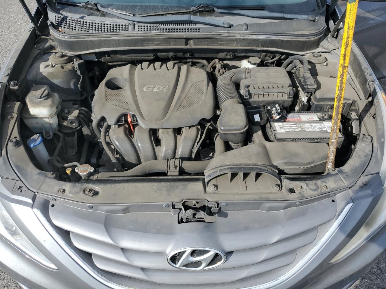 2012 Hyundai Sonata - Image 11