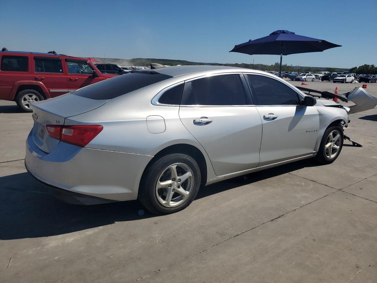2016 Chevrolet Malibu - Image 3