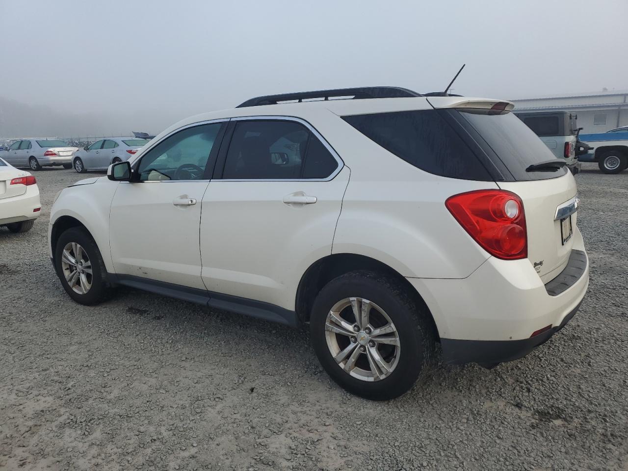 1GNALCEK9FZ135626 2015 CHEVROLET EQUINOX - Image 2