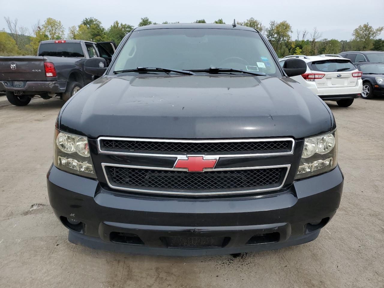 2007 Chevrolet Suburban - Image 5