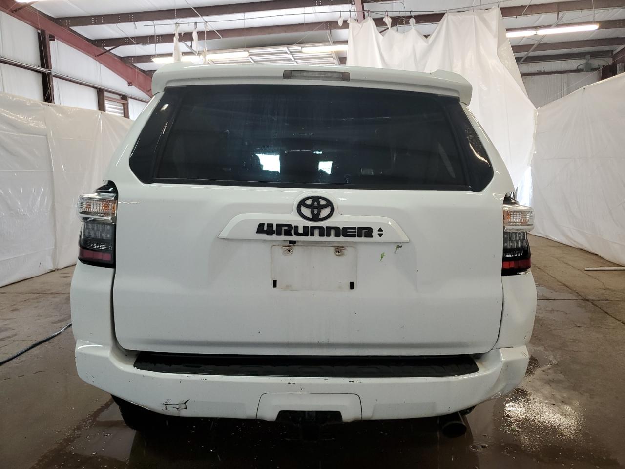 2022 Toyota 4Runner Sr5 VIN: JTEFU5JR8N5270883 Lot: 72882884