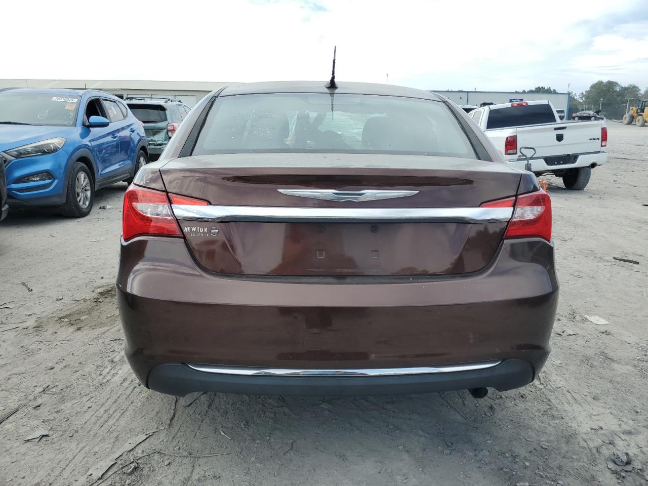 2013 Chrysler 200 Lx VIN: 1C3CCBAB8DN646951 Lot: 70018654