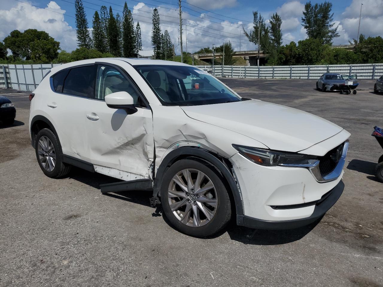 2020 Mazda CX-5 - Image 4