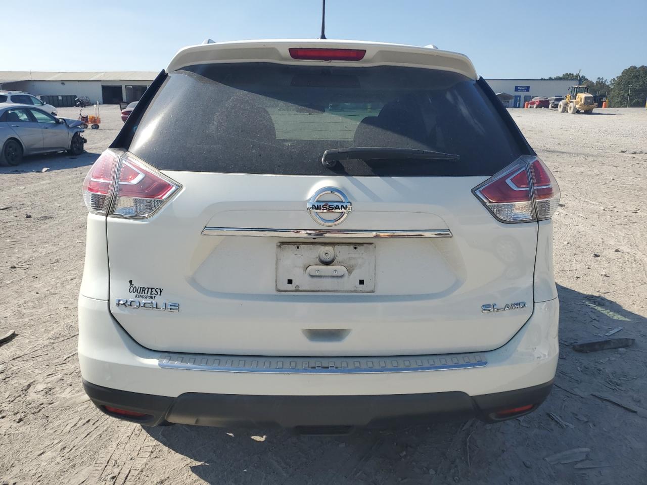 2015 Nissan Rogue S VIN: 5N1AT2MV2FC861129 Lot: 70668944