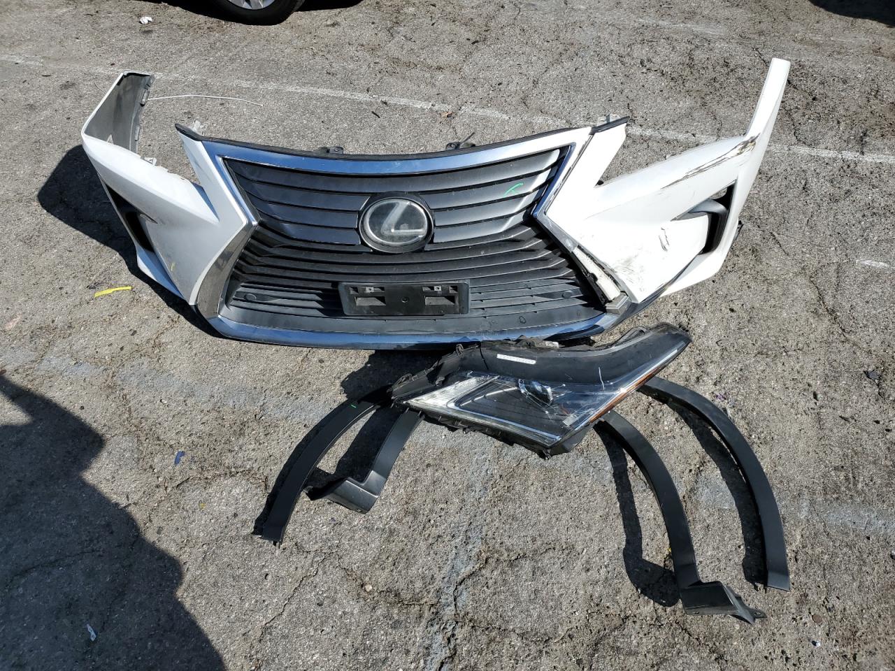 2017 Lexus Rx 350 Base VIN: 2T2ZZMCAXHC039796 Lot: 72055734