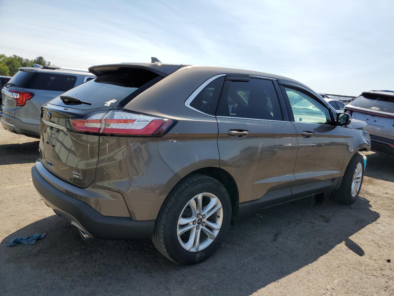 2019 Ford Edge - Image 3
