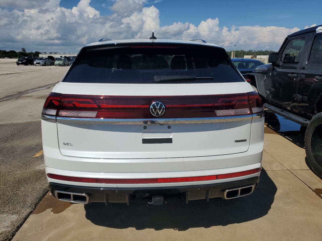 2024 Volkswagen Atlas Cross Sport Sel Premium R-Line VIN: 1V2FE2CA0RC206733 Lot: 73631844