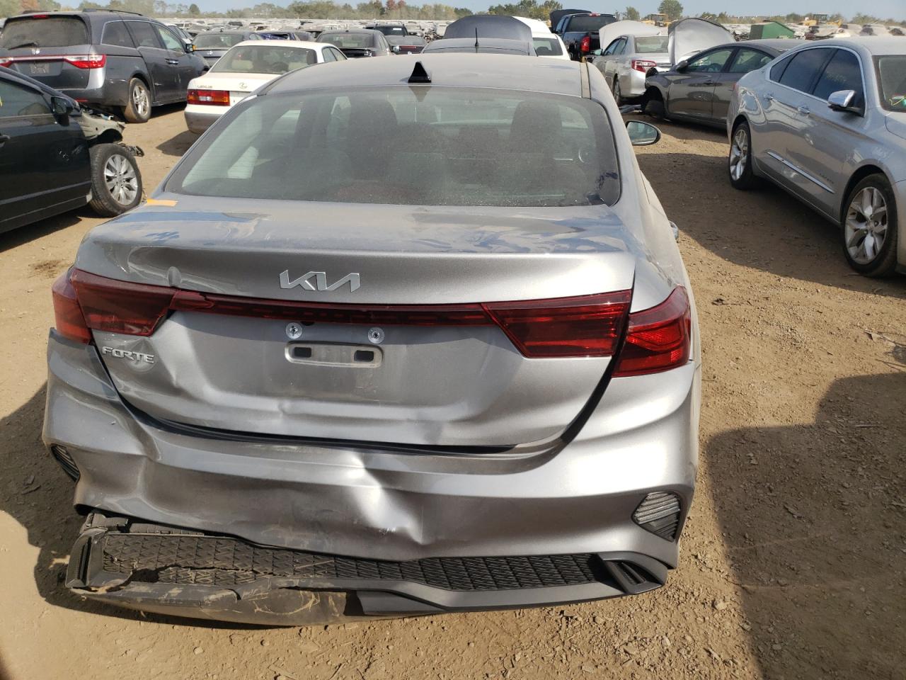 3KPF24AD7NE427185 2022 Kia Forte Fe