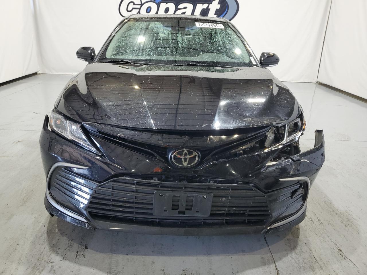 4T1C11AK6PU109660 Toyota Camry LE 5