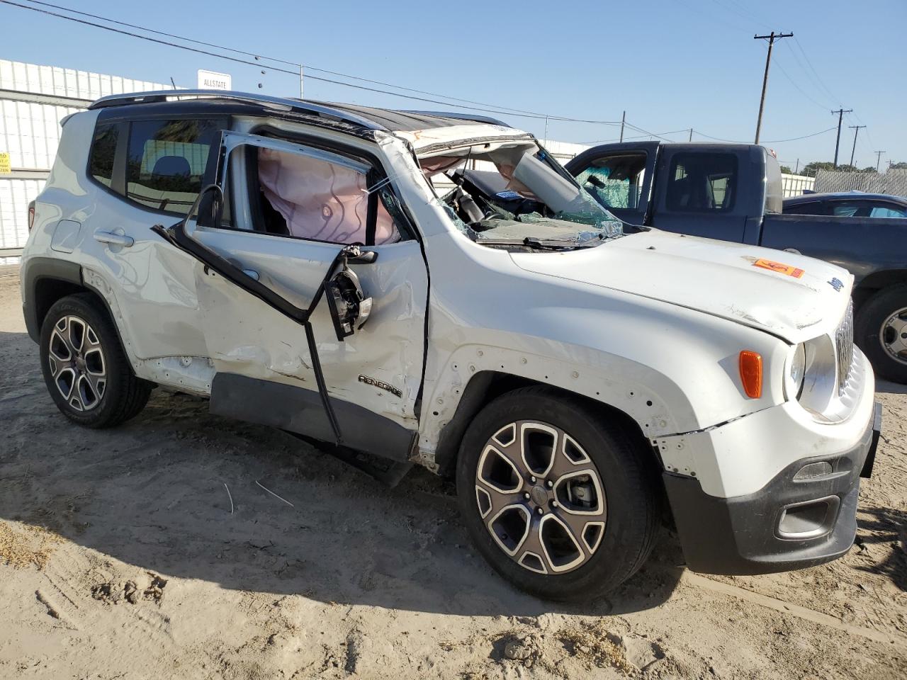 2017 Jeep Renegade - Image 4