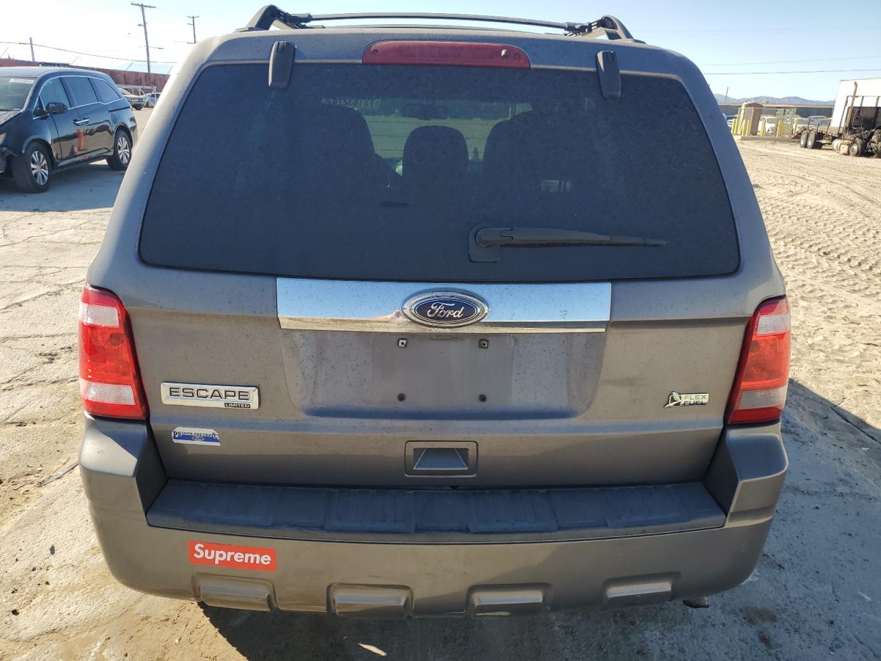 2010 Ford Escape Limited VIN: 1FMCU9EG2AKD01480 Lot: 73183274